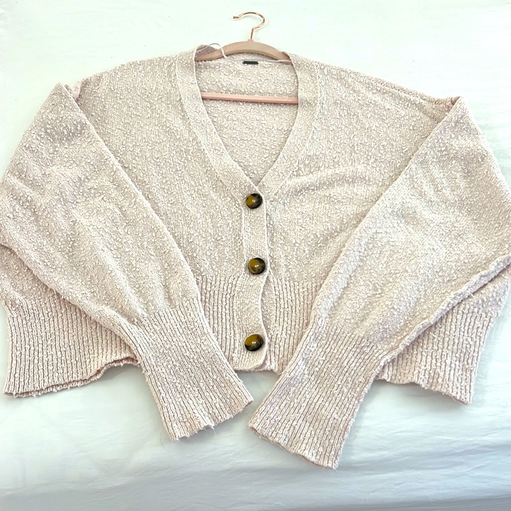Free People cardigan light pink.size small.super soft cotton